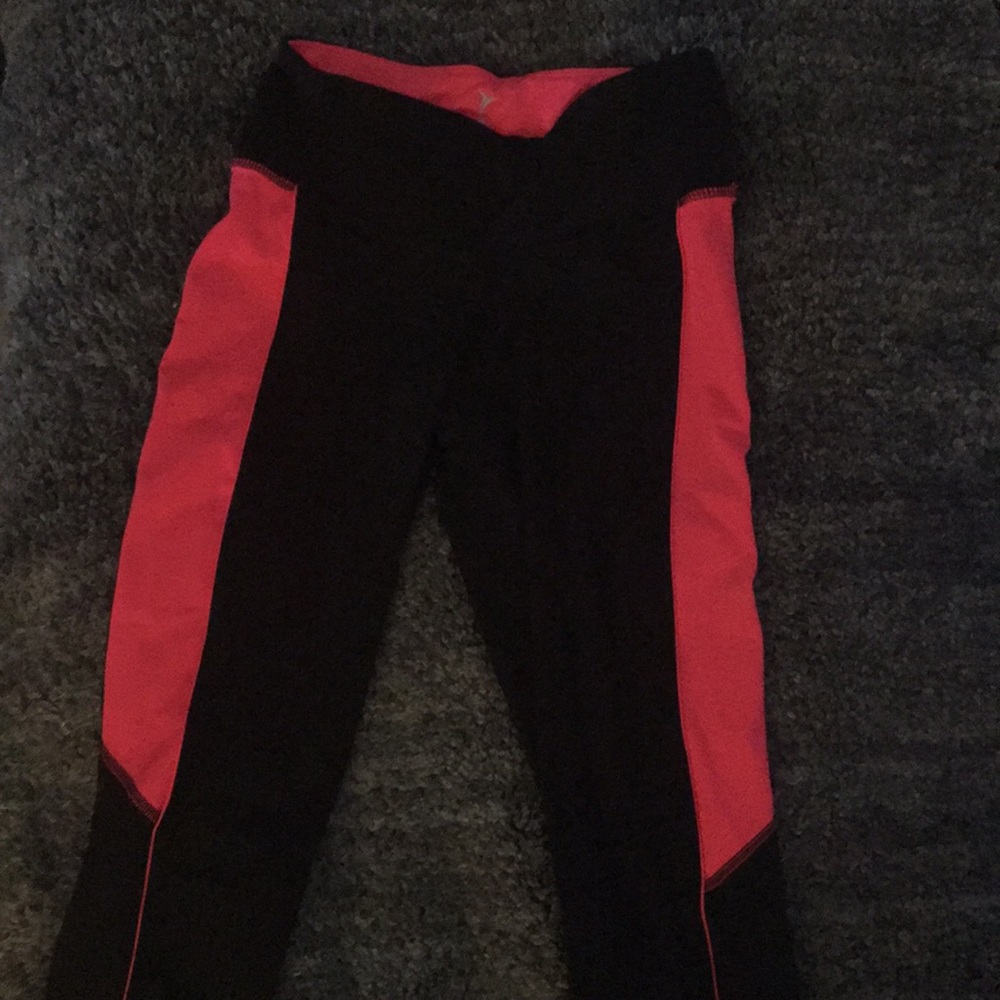 Old navy capris leggings